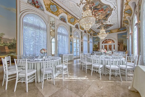 Дворец Елизаветино. Мраморный зал до 60 человек. Фото 1